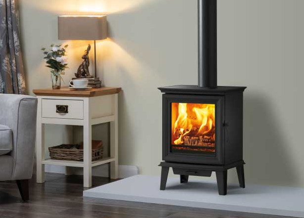 Petit poêle à bois rétro 
