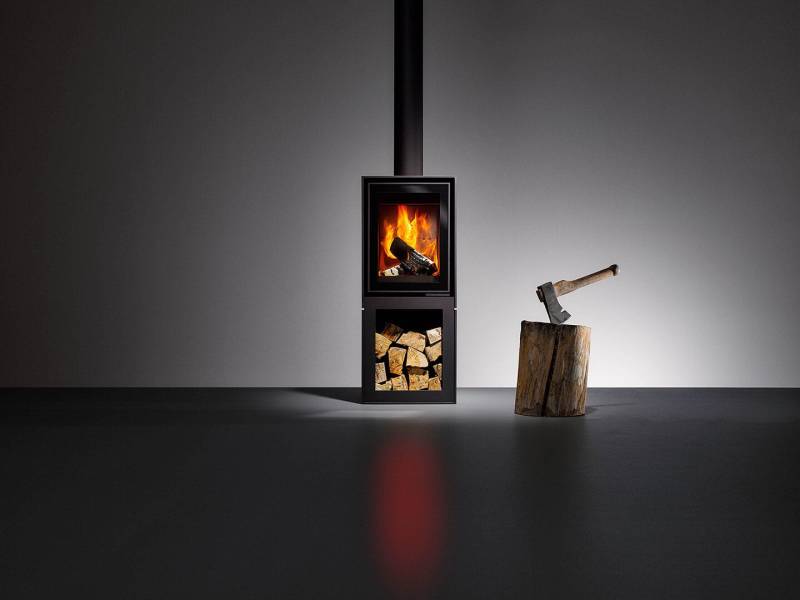 Poêle à bois Barbas Box 20-40 porte en verre sur socle bûcher 