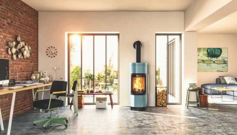 un poêle à bois original bleu plissé hase 