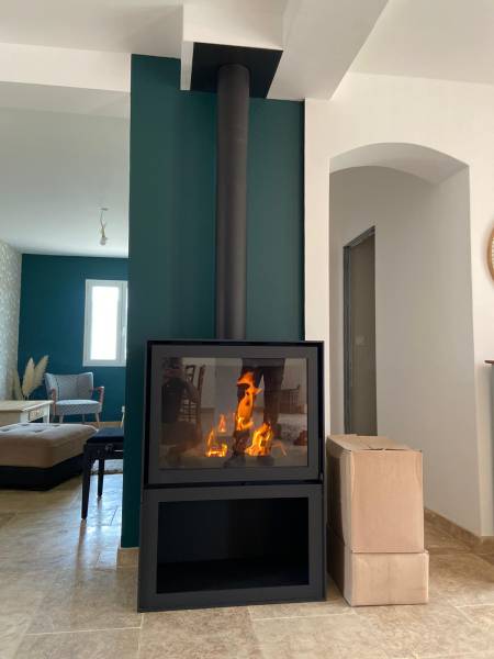 Barbas Box 20-80 sur socle bûcher 